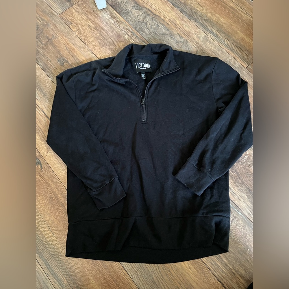 NWOT VICTORIA SPORT QUARTER-ZIP JACKET